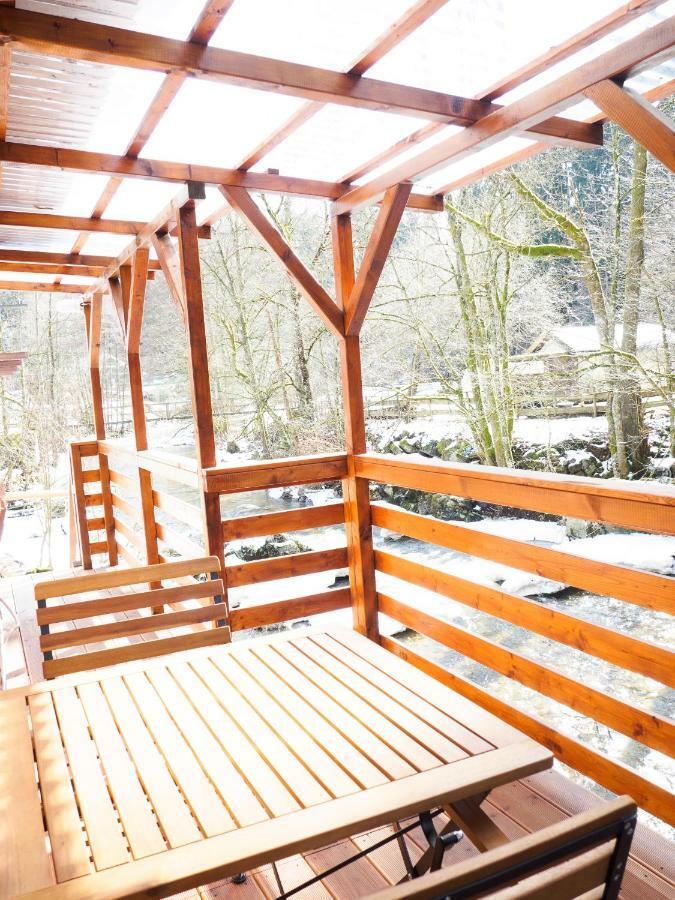 Haus Am Fluss Lägenhet Baiersbronn Exteriör bild